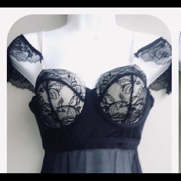 DESIGNER ORIGINAL Other - Stunning Designer Lingerie Sample gown